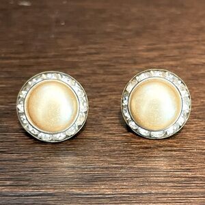 Vintage Pearl Diamond like clip on earrings